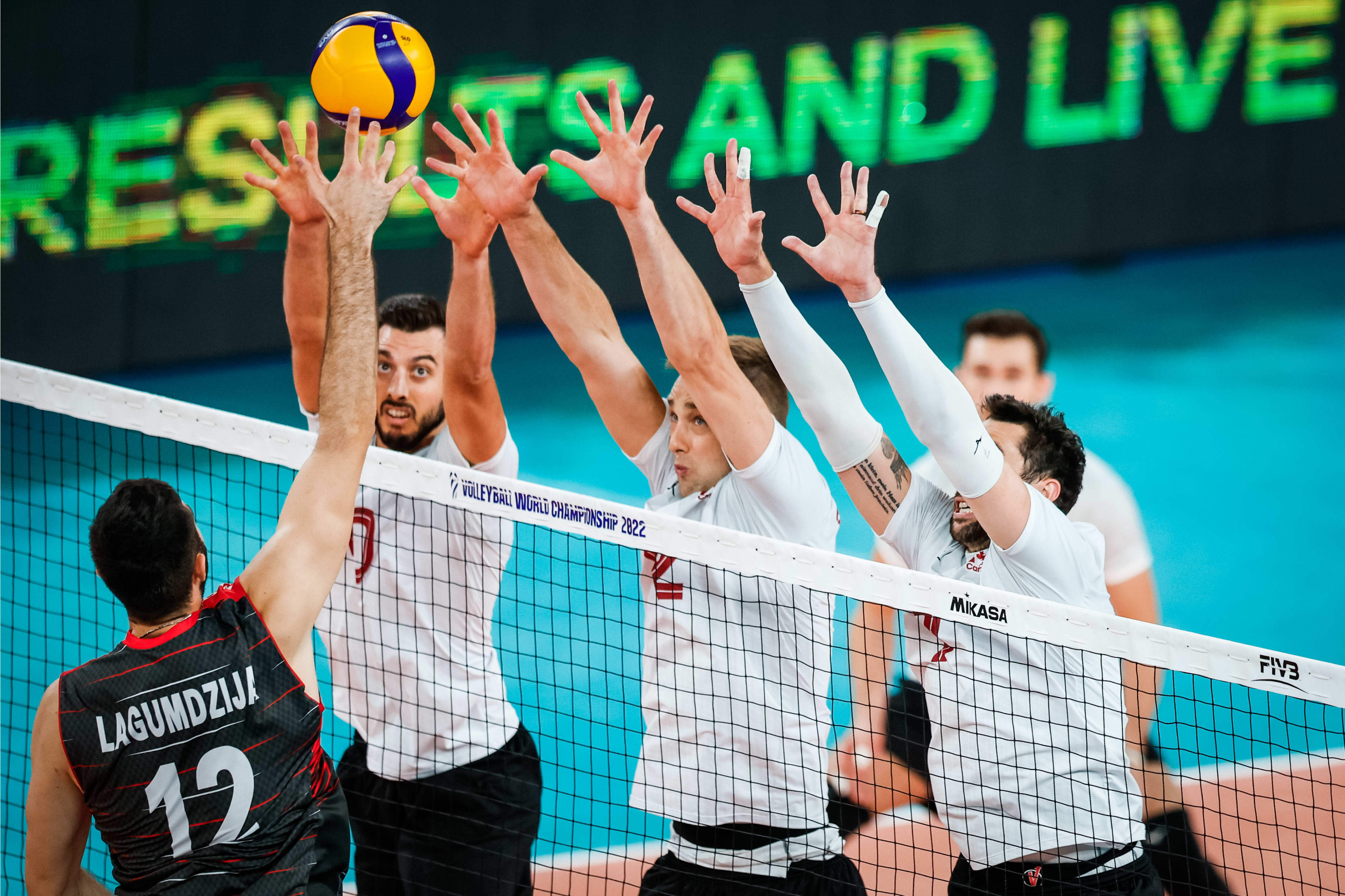 Doinb遭遇十二连败，加拿大队教练面临压力！的简单介绍